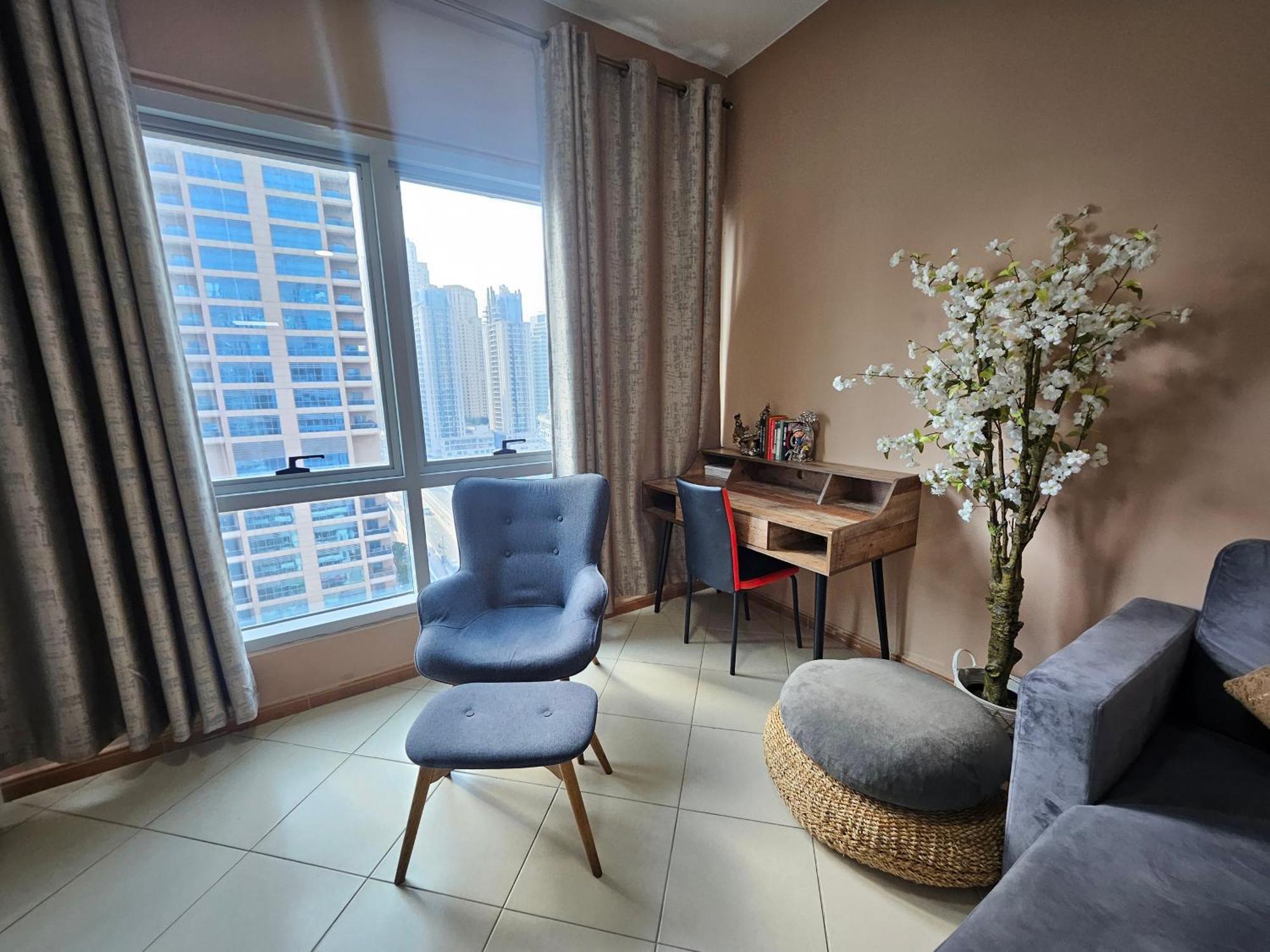 Apartamento Stunning Apartment, Partial Sea View, Canal Marina View, 5 Min Walk To Jbr And Metro