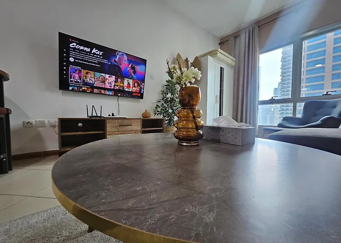 Stunning Apartment, Partial Sea View, Canal Marina View, 5 Min Walk To Jbr Beach And Metro